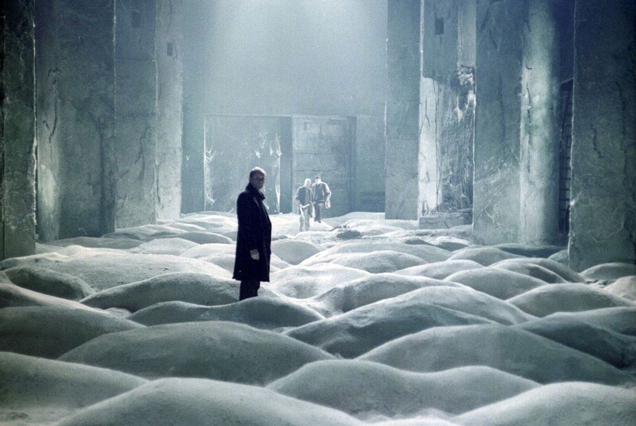 Кадр из фильма Сталкер (1979) Кадр из фильма Сталкер (1979)
