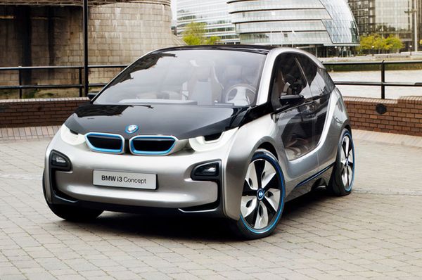 Автомобиль BMW i3