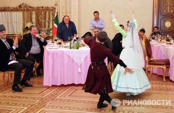 Французский актер Жерар Депардье в Грозном