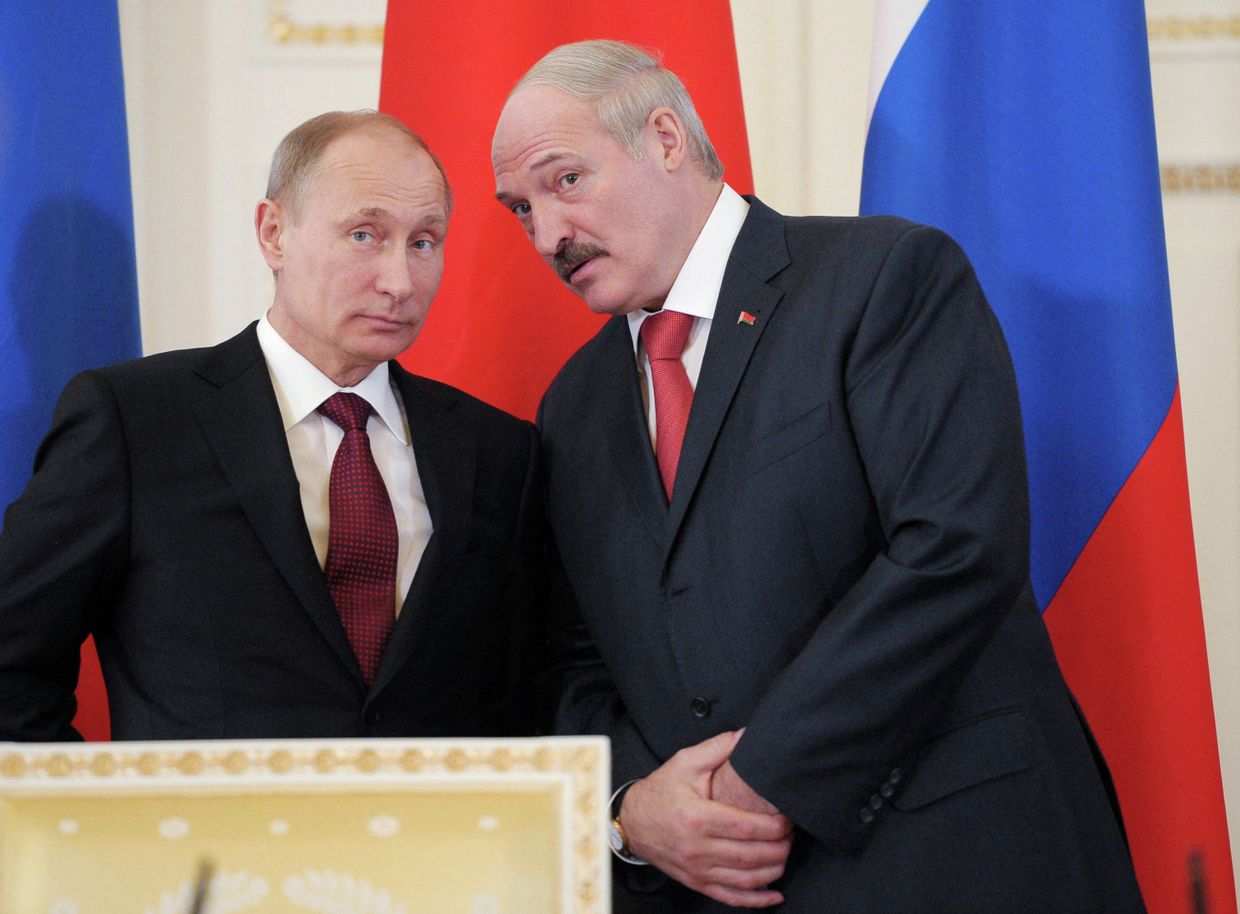 Президент РФ Владимир Путин и президент Беларуси Александр Лукашенко