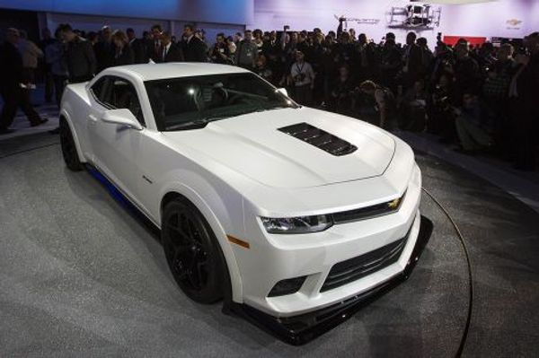 Chevrolet Camaro Z/28  на Международном автосалоне в Нью-Йорке-2013 