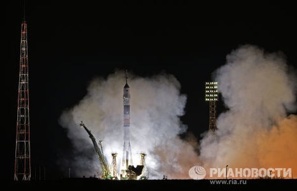 Старт РН Союз-ФГ с пилотируемым кораблем Союз ТМА-08М