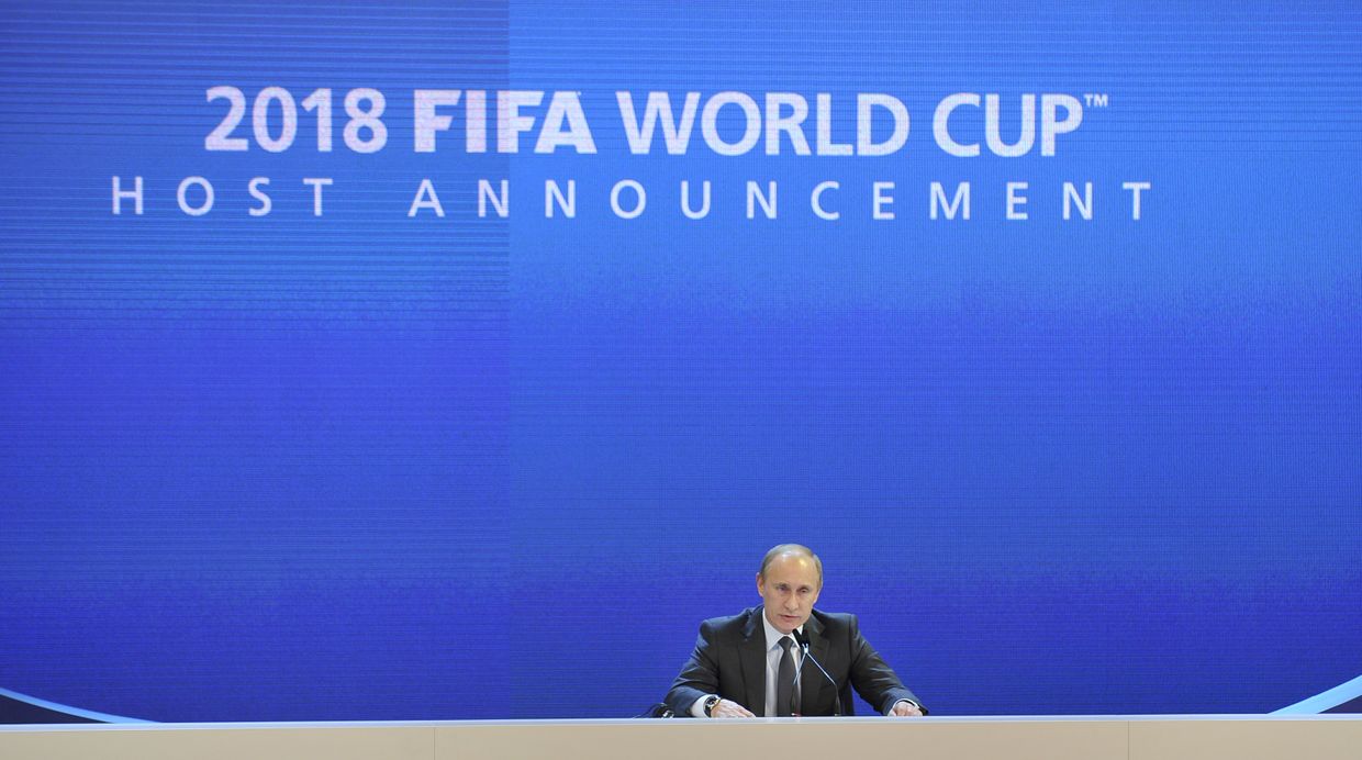 Владимир Путин на пресс-конференции в Цюрихе, 2010 год