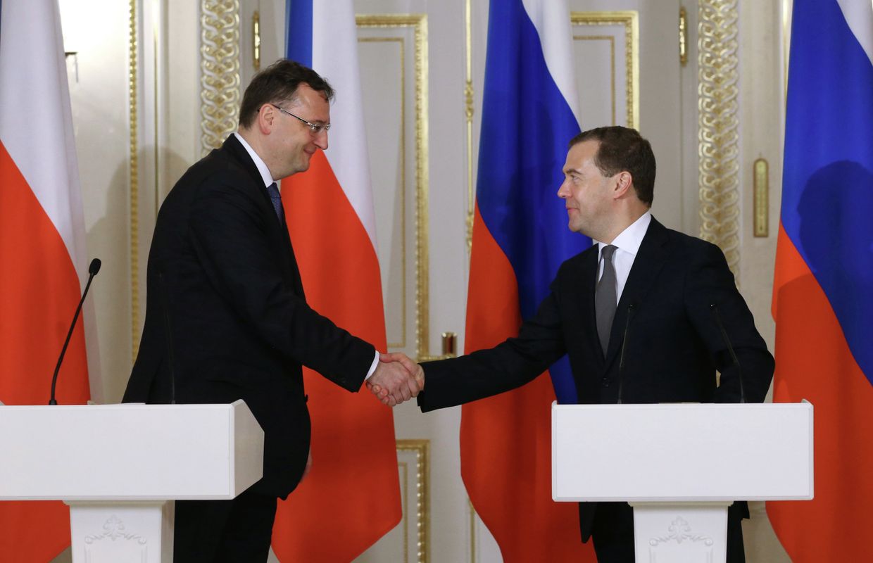 Переговоры Дмитрия Медведева и Петра Нечаса