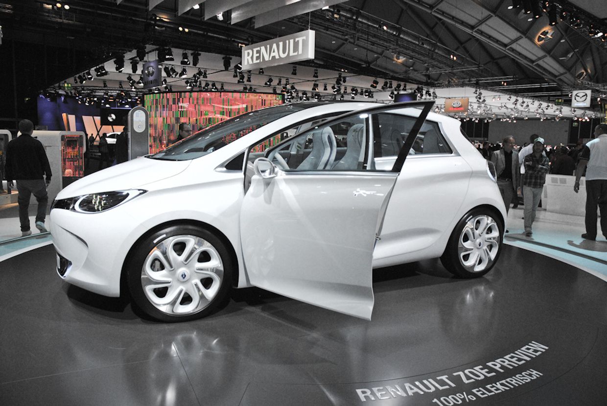 Автомобиль Renault Zoe