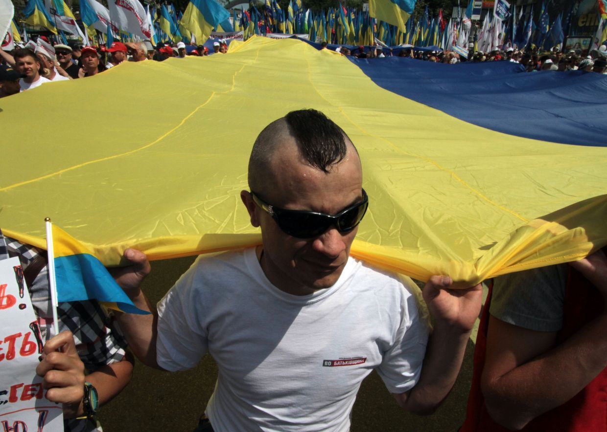 Акция оппозиции «Вставай, Украина!»