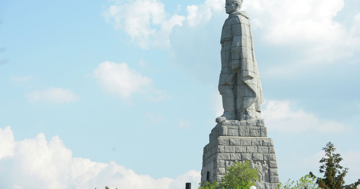 Памятник советским воинам-освободителям Алеша в Пловдиве Памятник советским воинам-освободителям Алеша в Пловдиве
