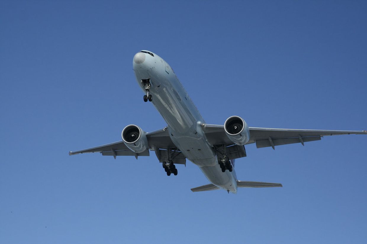 Самолет Boeing 777-300ER