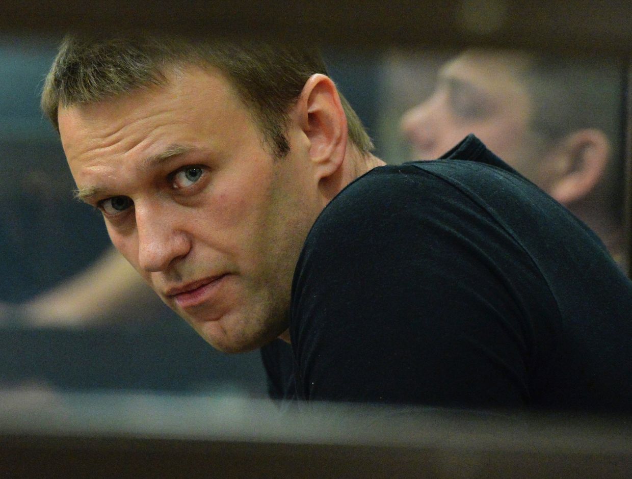 Суд Навального и Офицерова об освобождении из-под стражи