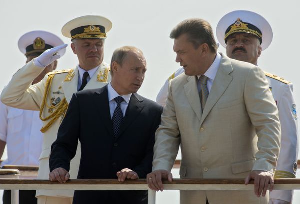 Владимир Путини Виктор Янукович в Севастополе