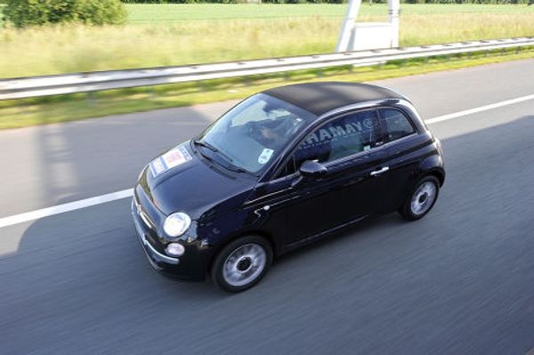Автомобиль Fiat 500C
