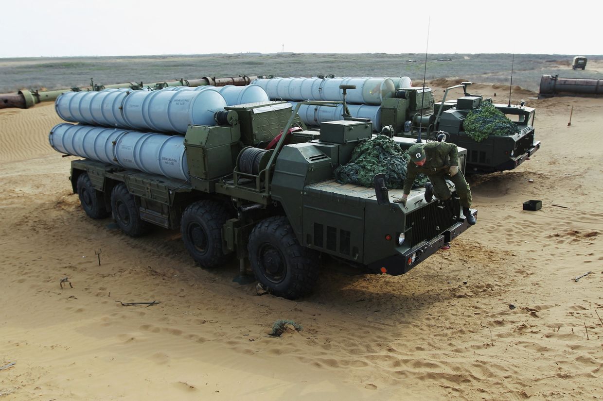 Зенитно-ракетный комплекс С-300