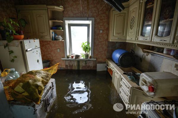 Затопленный дом одного из жителей микрорайона Хабаровска Красная речка