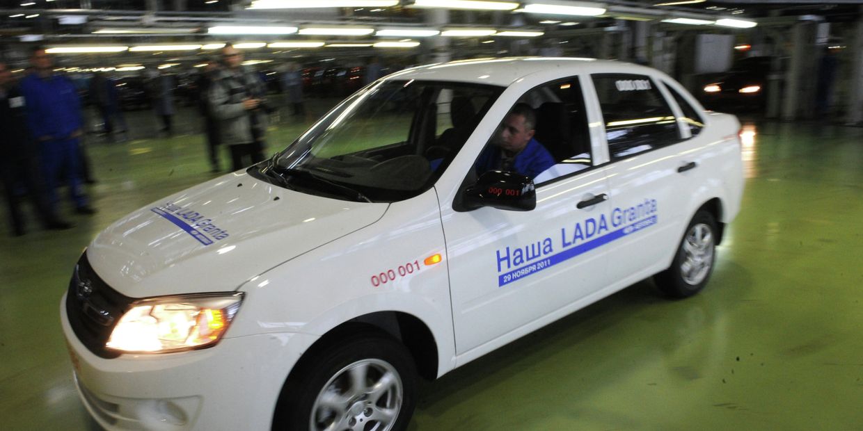 АвтоВАЗ приступил к серийному выпуску автомобиля LADA Granta