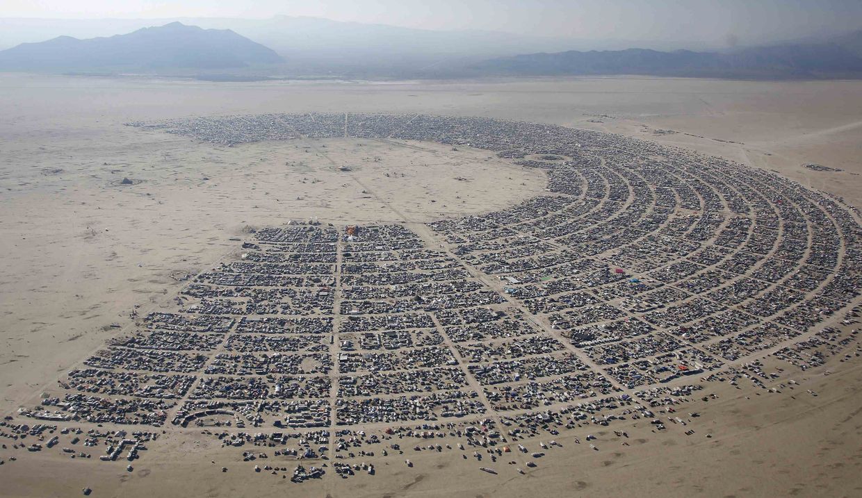 Фестиваль Burning Man 2013 в пустыне Блэк-Рок, Невада 