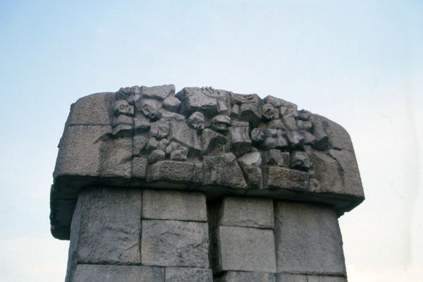 Мемориал на месте концентрационного лагеря Треблинка