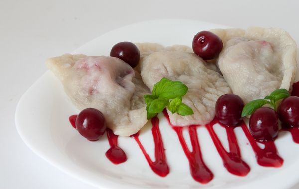 Вареники с вишней