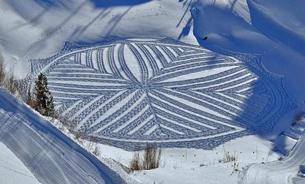 Рисунки на снегу Саймона Бека