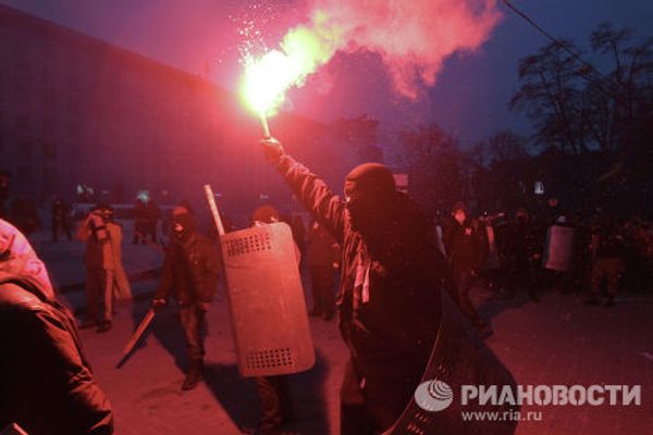 Противостояние между оппозицией и правоохранительными органами в Киеве