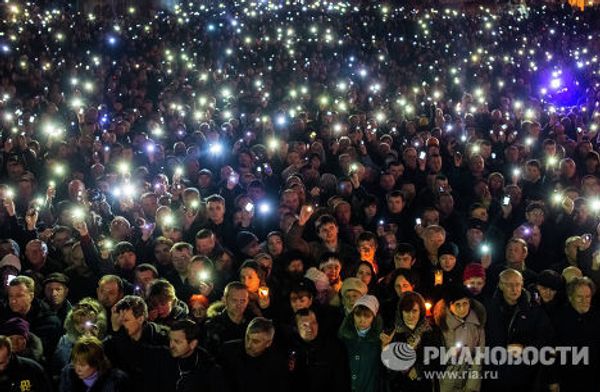 На площади Независимости на траурном мероприятии в память о погибших во время антиправительственной акции протеста