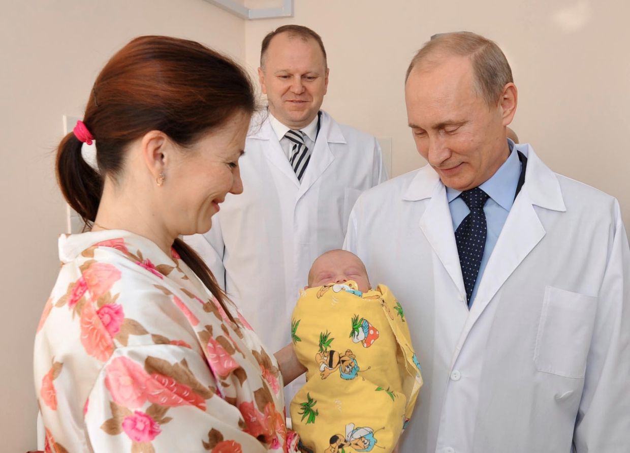 Рабочая поездка премьер-министра РФ В.Путина в Северо-Западный федеральный округ