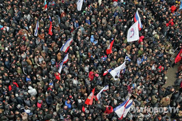 Митинги у здания Верховного совета Крыма