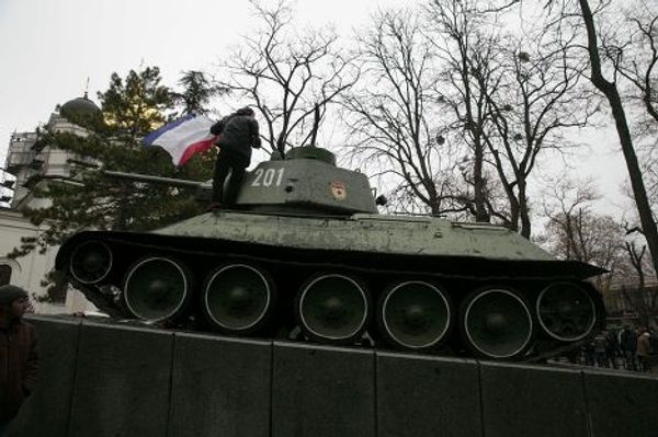 Митинги у здания Верховного совета Крыма