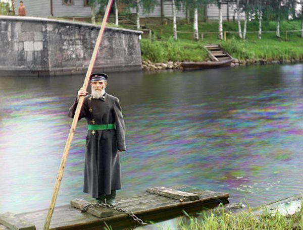 Пинхус Карлинский, надсмотрщик Черниговского водоспуска, 1910, фотография С. М. Прокудина-Горского