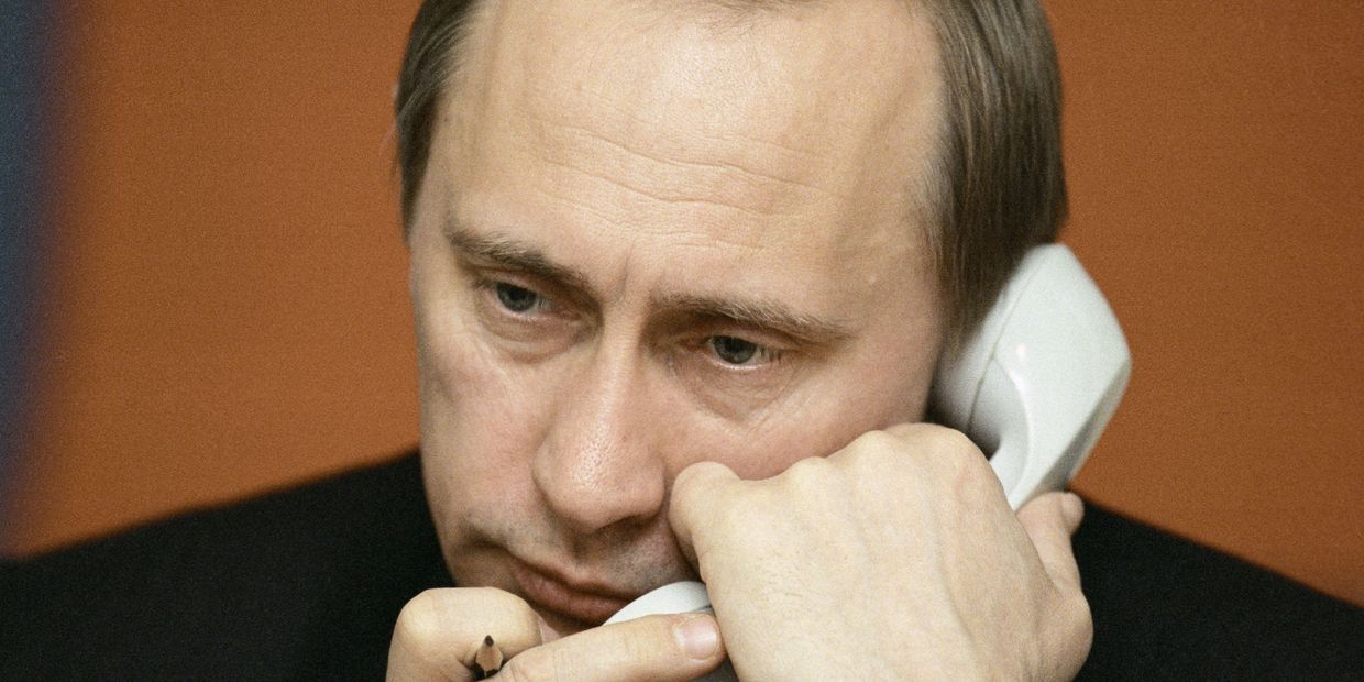 Путин на прямой линии с читателями Комсомольской правды