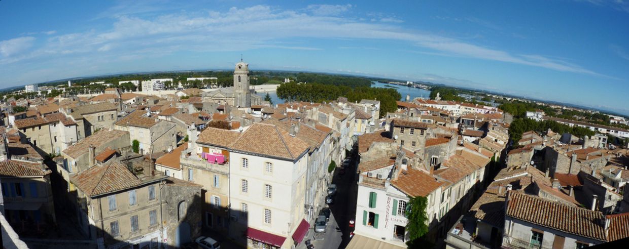 Панорама города Арль
