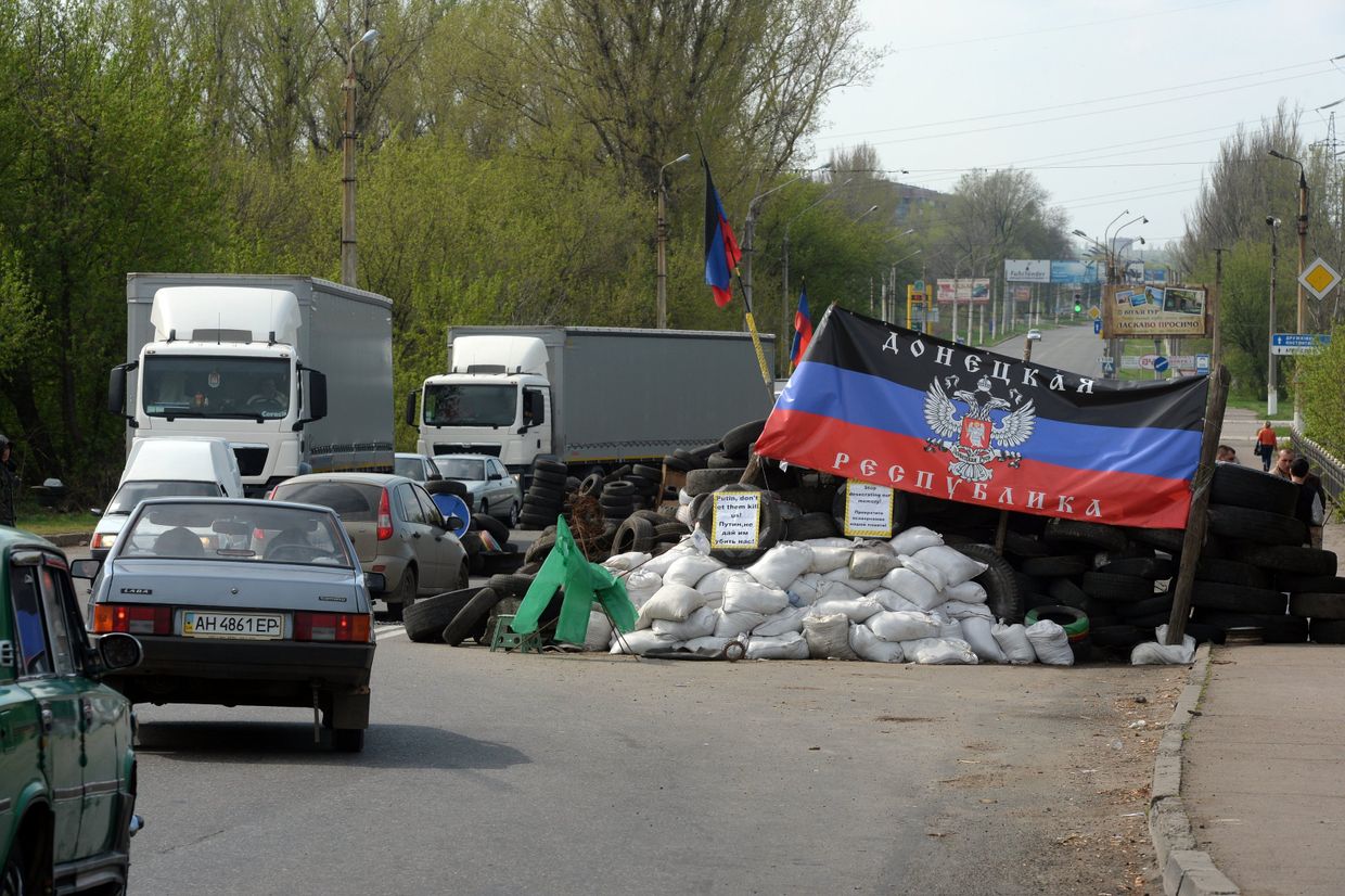 Блокпост на выезде из Краматорска в сторону Славянска
