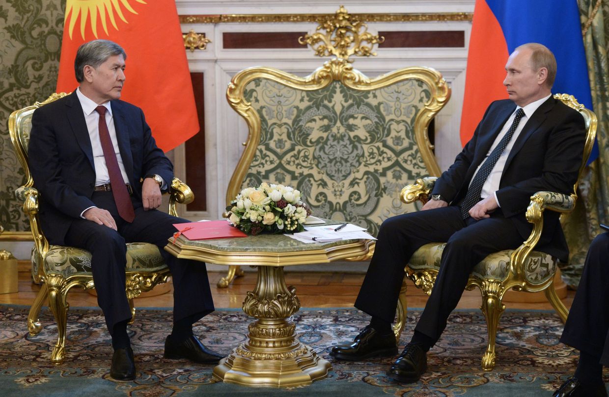 Неформальная встреча В.Путина с лидерами ряда стран СНГ