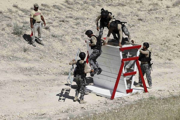 Иорданские полицейские на 6-х ежегодных соревнованиях военных подразделений под эгидой короля Иордании Абдаллы II