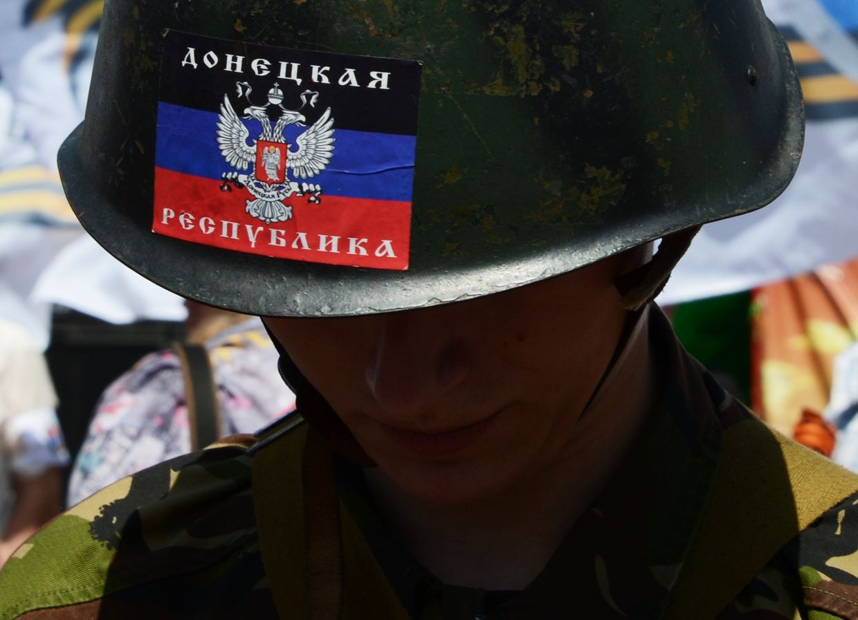 Митинг в поддержку Донецкой Народной Республики (ДНР) на площади Ленина в Донецке