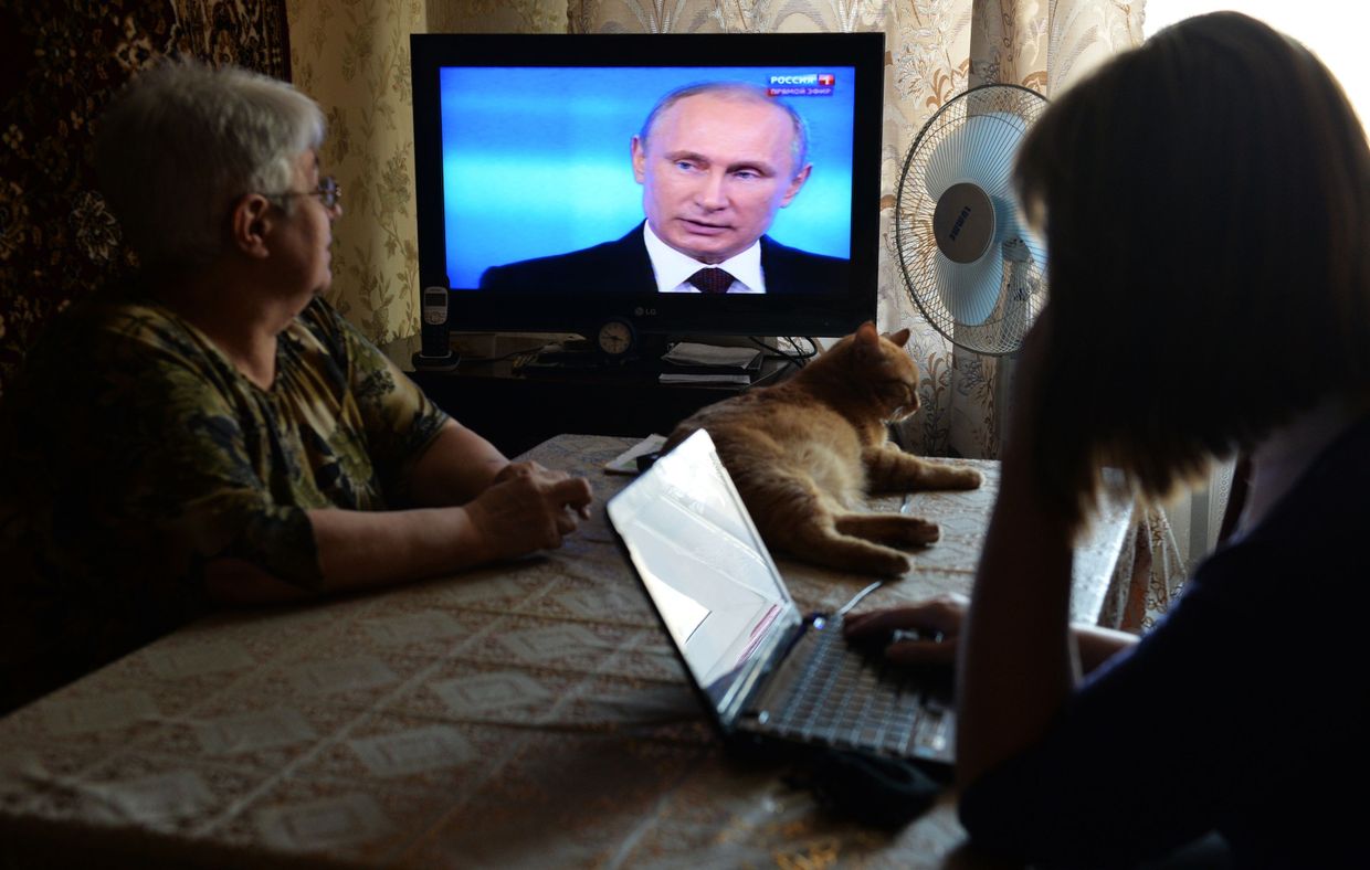 Трансляция Прямой линии с Владимиром Путиным