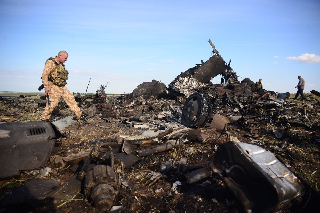 Место падения самолета ИЛ-76 ВВС Украины