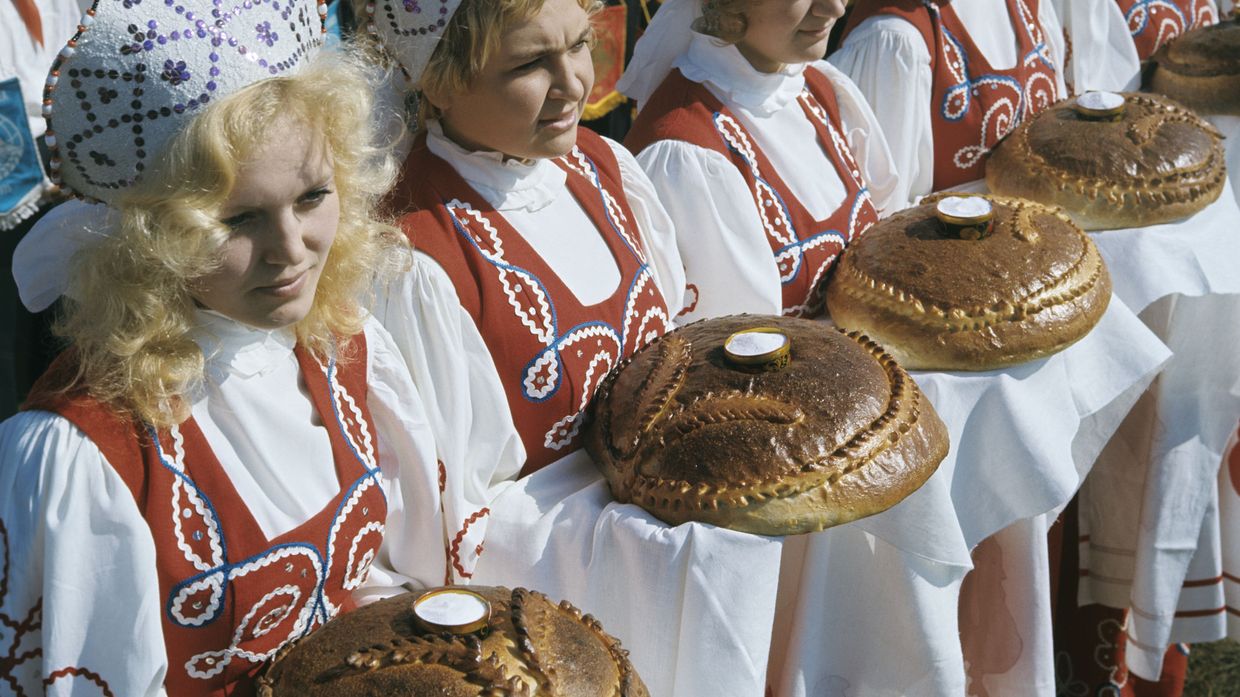 Встреча хлебом-солью