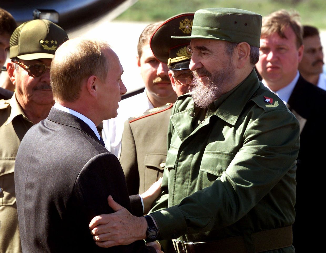 Владимир Путин и Фидель Кастро