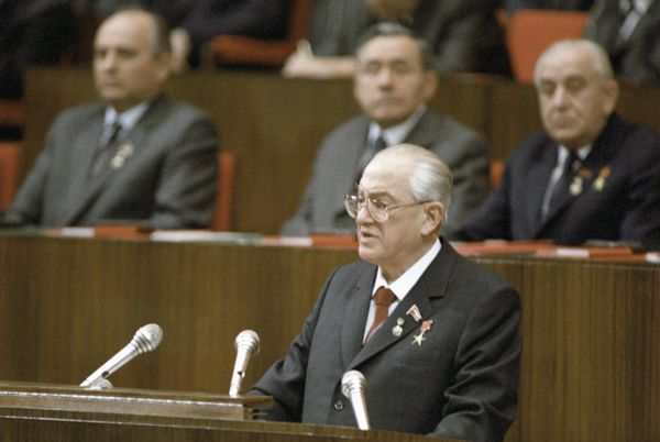 Юрий Андропов