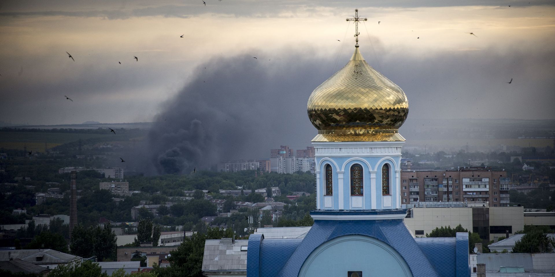 Пожар во время артиллерийского обстрела Луганска - ИноСМИ, 1920, 08.05.2024
