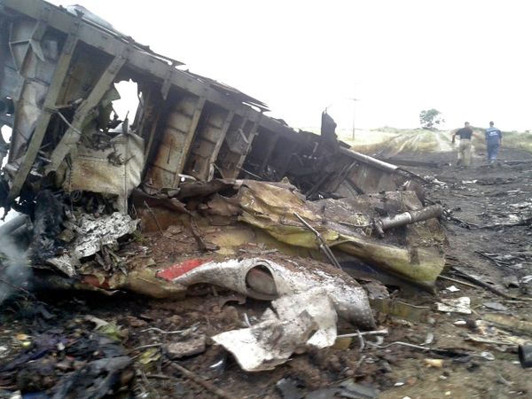 На месте крушения Boeing 777 компании Malaysia Airlines