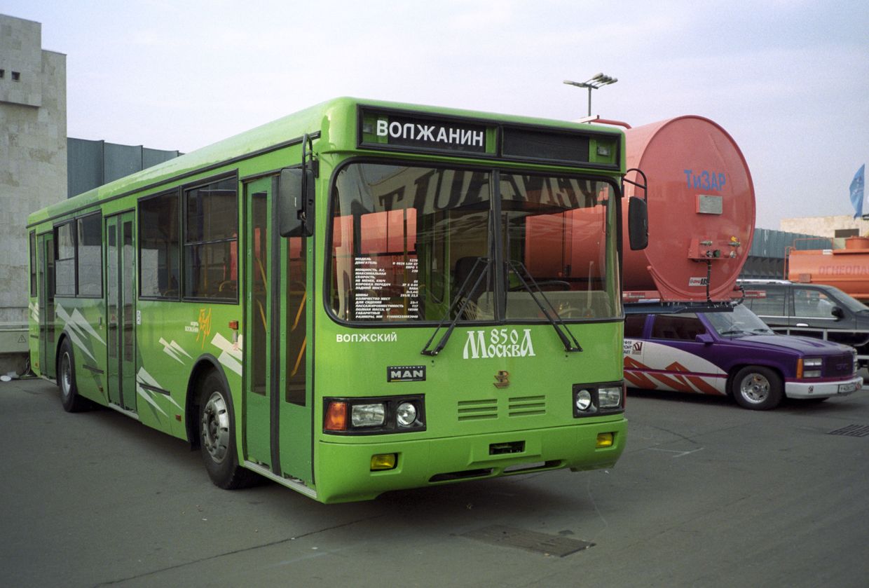 Автобус MAN в выставочном комплексеф «Экспоцентр» на Красной Пресне