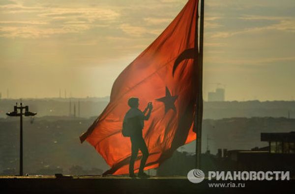 Антиправительственные выступления против исламизации Турции