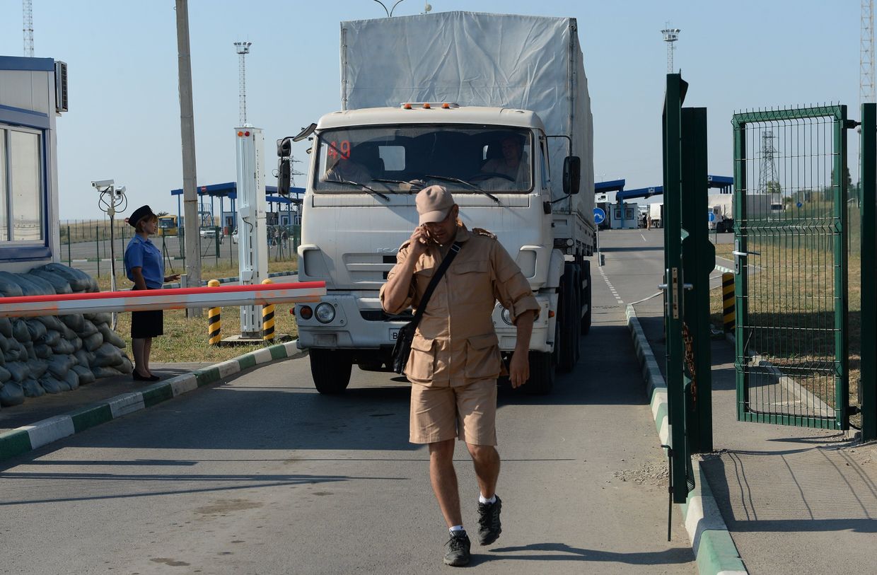 Первые машины из состава гуманитарного конвоя РФ возвращаются в Россию