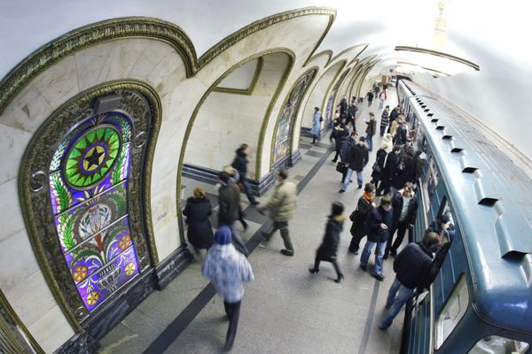 Станция Кольцевой линии Московского метрополитена Новослободская