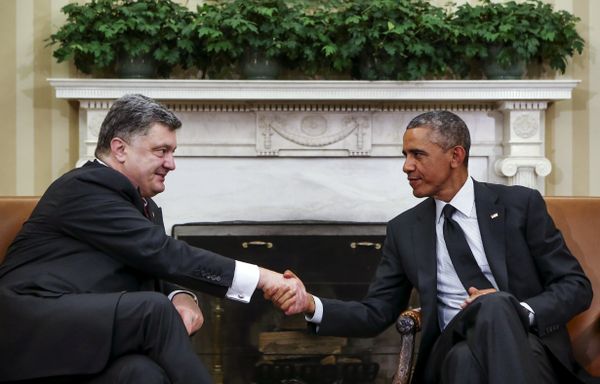 Президент Украины Петр Порошенко на встрече с президентом США Бараком Обамой Президент Украины Петр Порошенко на встрече с президентом США Бараком Обамой