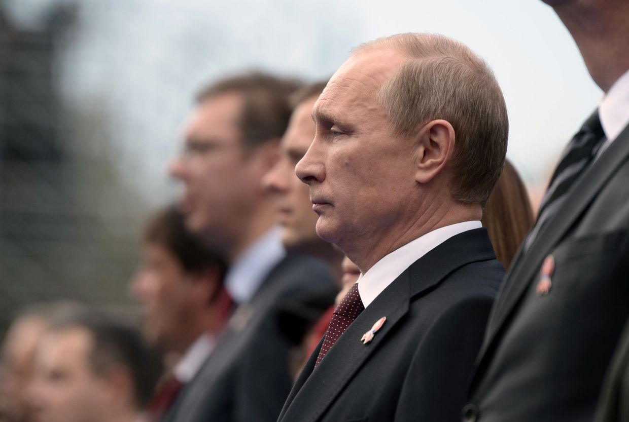 Владимир Путин на военном параде, посвященном 70-летию освобождения Белграда от немецко-фашистских захватчиков