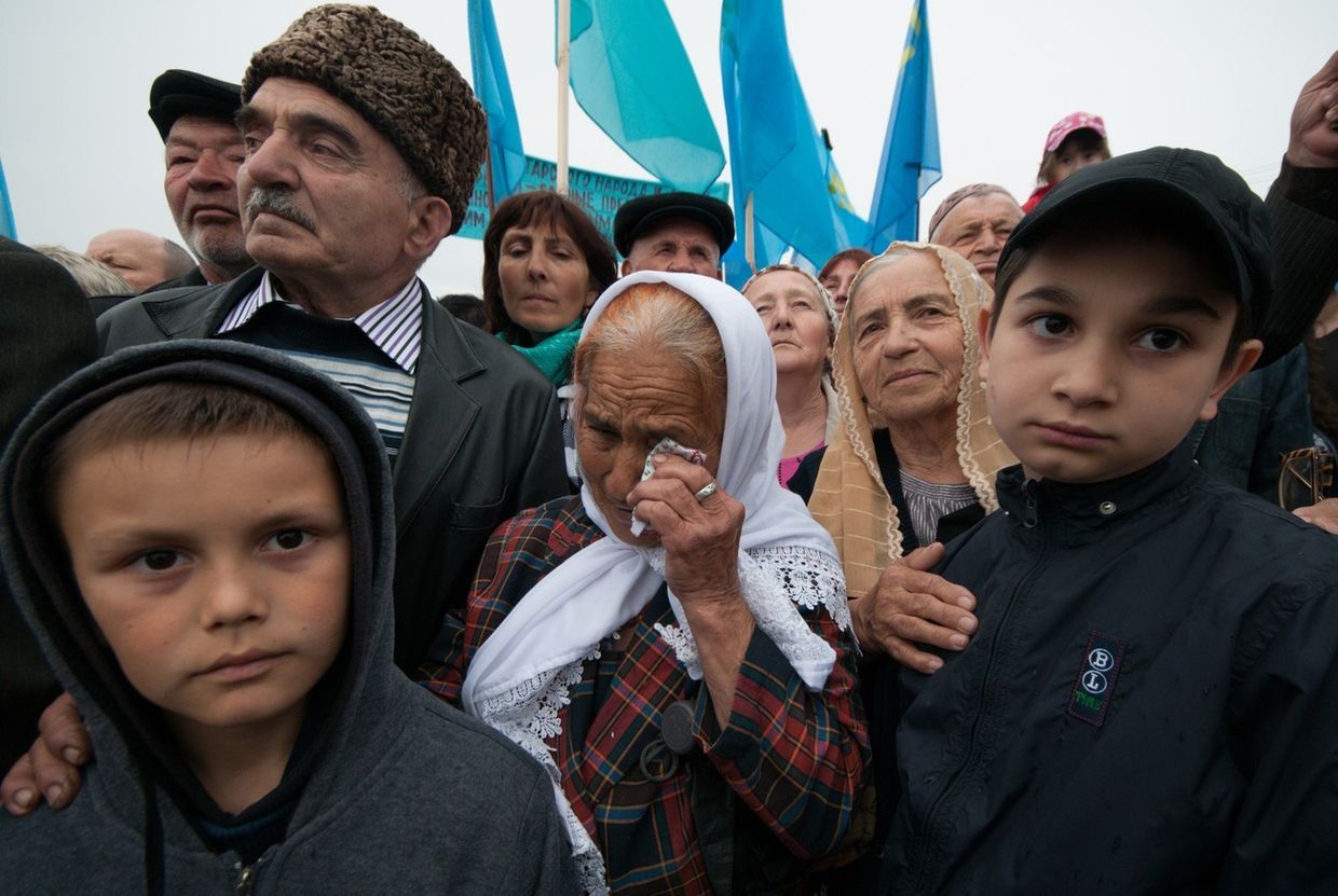 Крымские татары на митинге, посвященном семидесятилетию депортации, в Симферополе Крымские татары на митинге, посвященном семидесятилетию депортации, в Симферополе