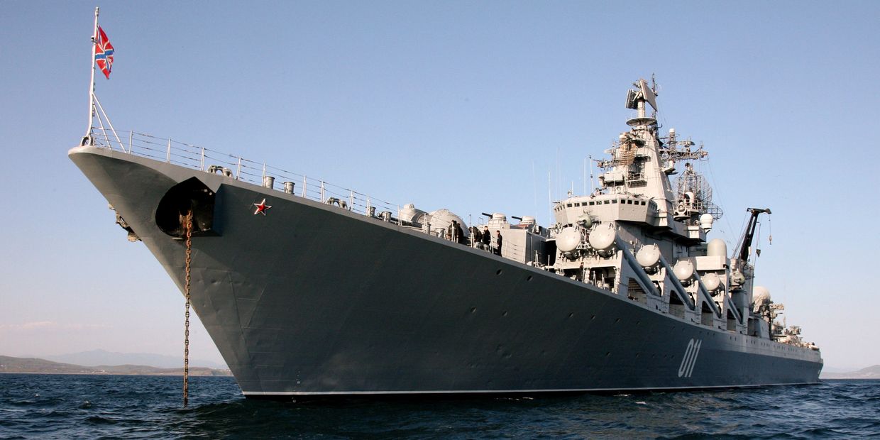 Контрольный выход в море гвардейского ракетного крейсера Варяг Тихоокеанского флота для подтверждения боевой готовности Контрольный выход в море гвардейского ракетного крейсера Варяг Тихоокеанского флота для подтверждения боевой готовности