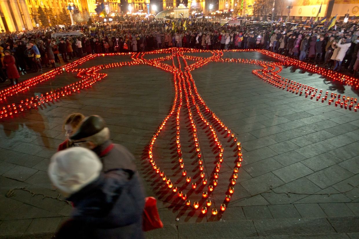 Вече на Площади Независимости в Киеве в день годовщины начала революции